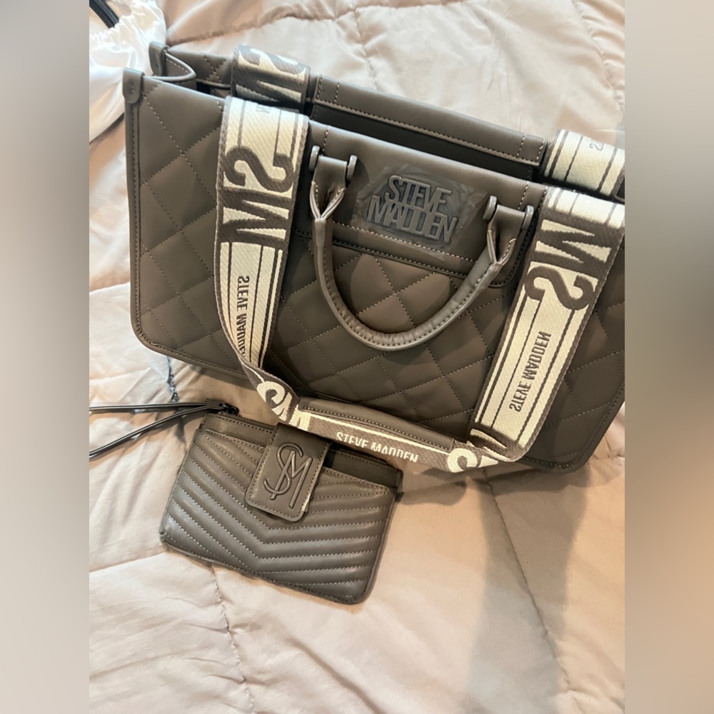 Steve Madden Quilted Gray Laptop Bag Set